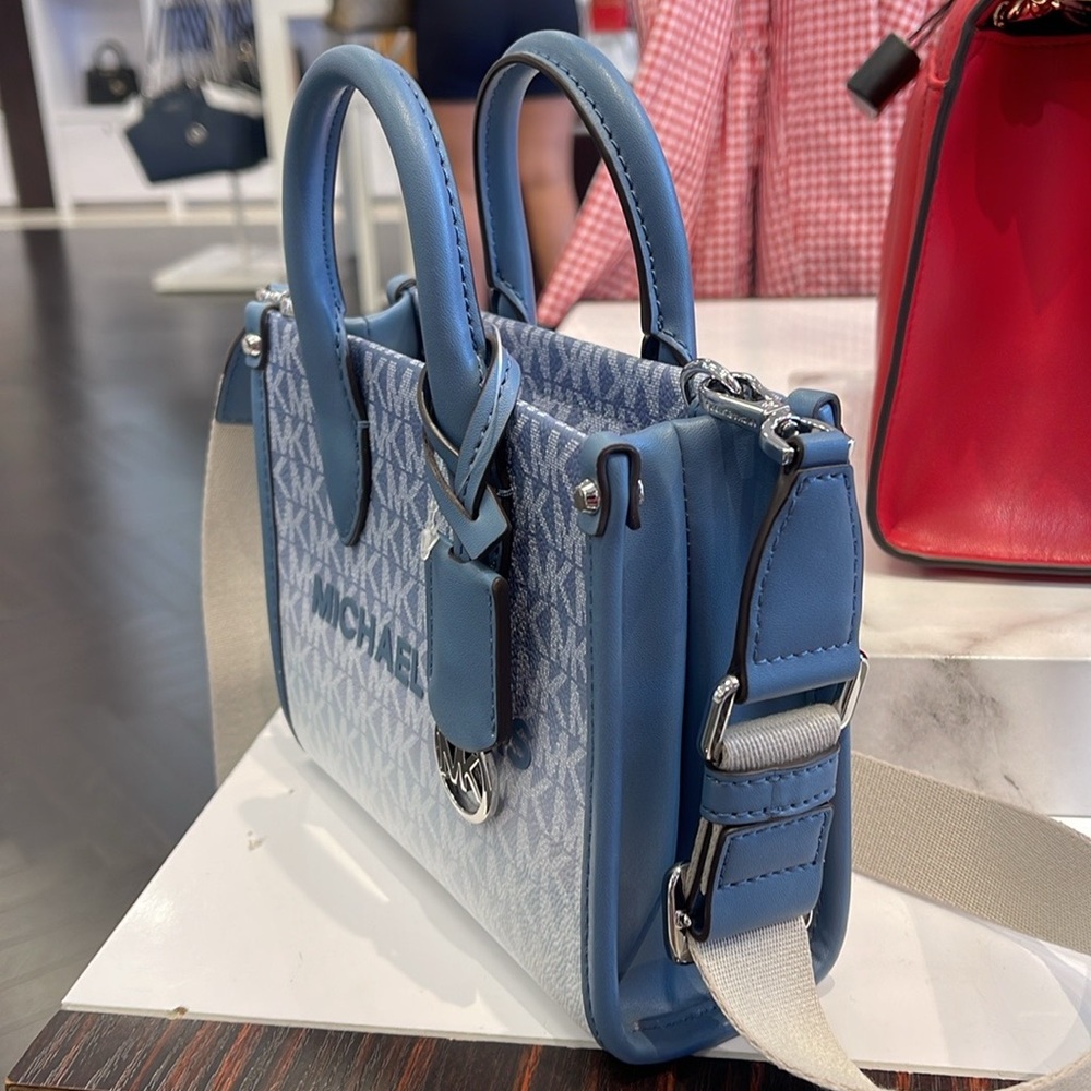 Michael Kors Mirella Extra-Small Ombré Logo Crossbody XBODY Shopper
Denim 
NWT - Picture 3 of 16